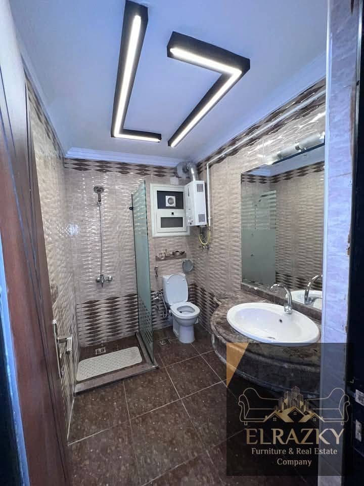 6 598118922_1396264315186373_1657234631909450399_n. jpg