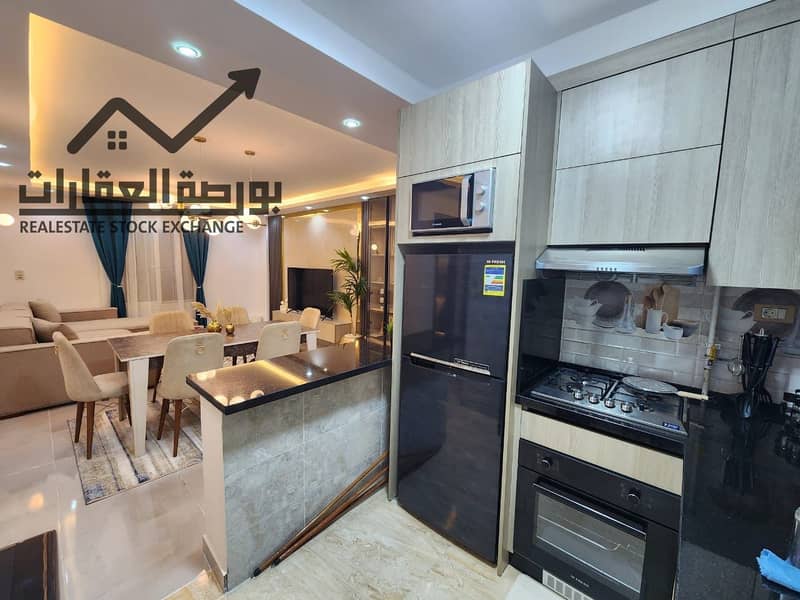 7 5c30e565-60c5-400c-87d8-6060f89a1d35. jpg