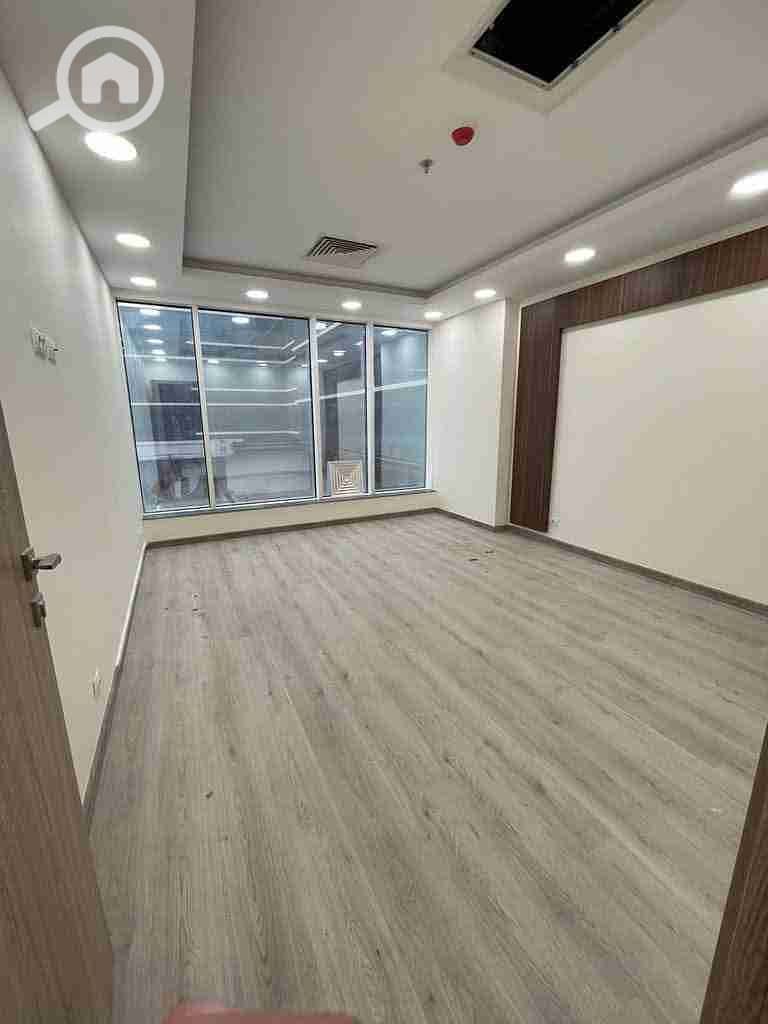 2 FB_IMG_1765153805429. jpg