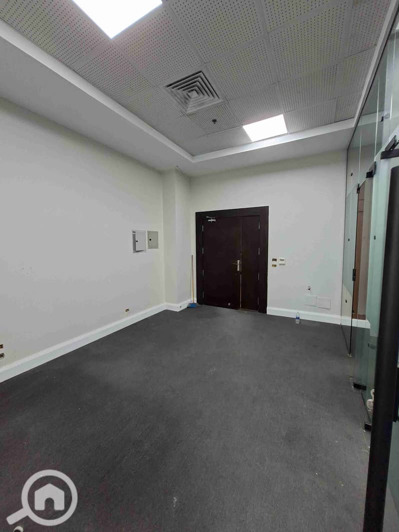 8 ٢٠٢٥١٢٢٠_١٦١٠٠٤. jpg