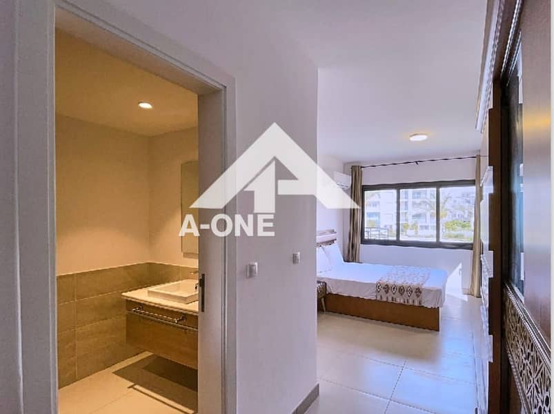 8 da9f7b36-95d7-4b55-ba60-a2db02af6c11. jpg