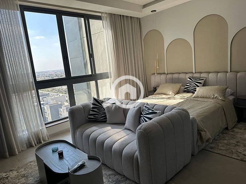 4 332b05af-d30f-4688-8954-1dbe44a514d0. jpg