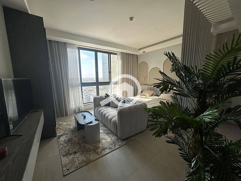 8 d563a288-ff3c-4a0d-9d3f-bd66ebf7241a. jpg