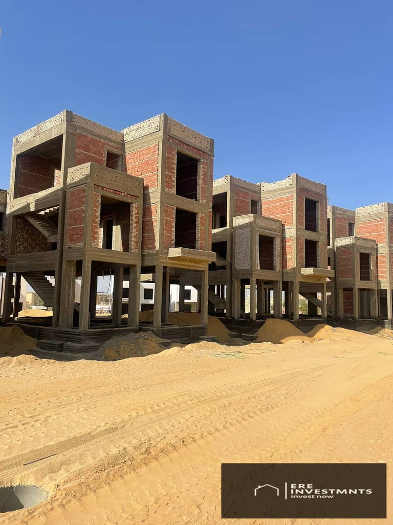 10 b4ca5759-8bab-49d6-b1cd-a44e4dc6d09d. jpg