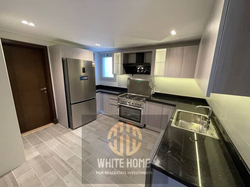 9 1d6f894c-8fb7-4a89-b829-055613ea1700. jpeg