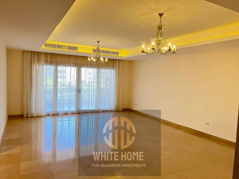 2 9e98ecfa-11c1-4f9a-acc8-614126dec76c. jpeg