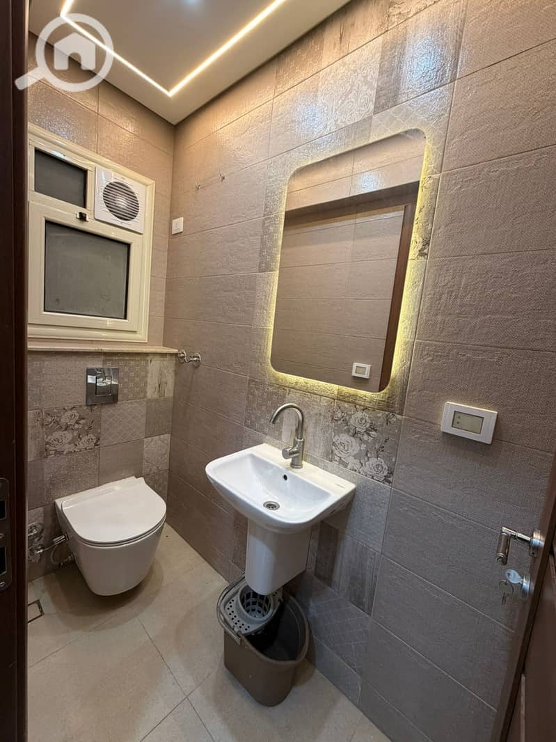 6 WhatsApp Image 2025-12-21 at 11.01. 38 AM (3). jpeg