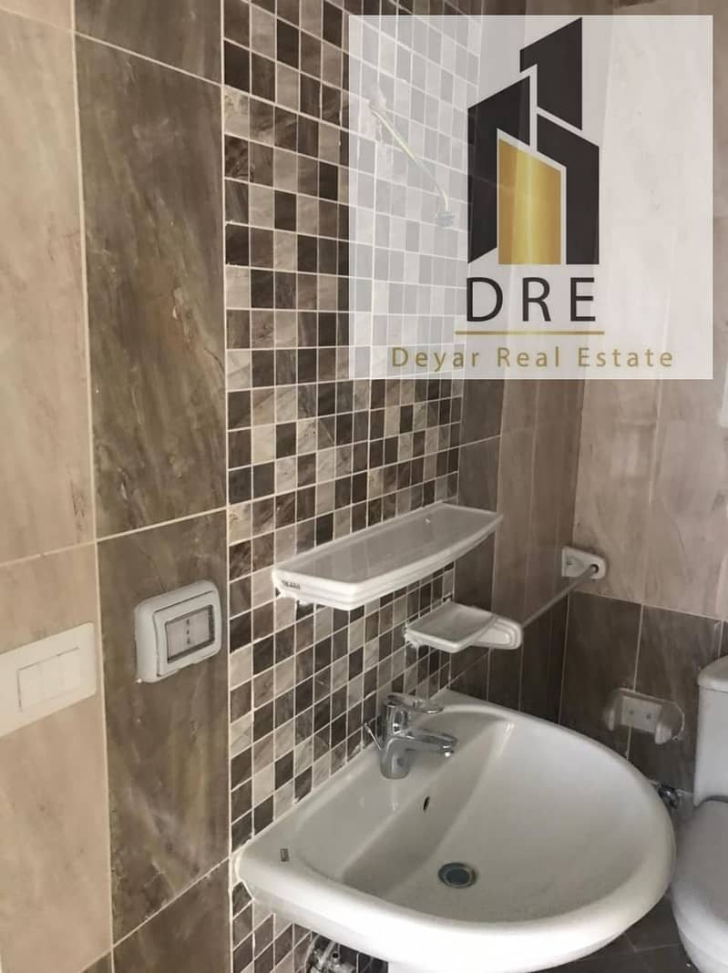 9 1f84cbd0-0574-493c-bd4d-6db6acccb3cf. jpg