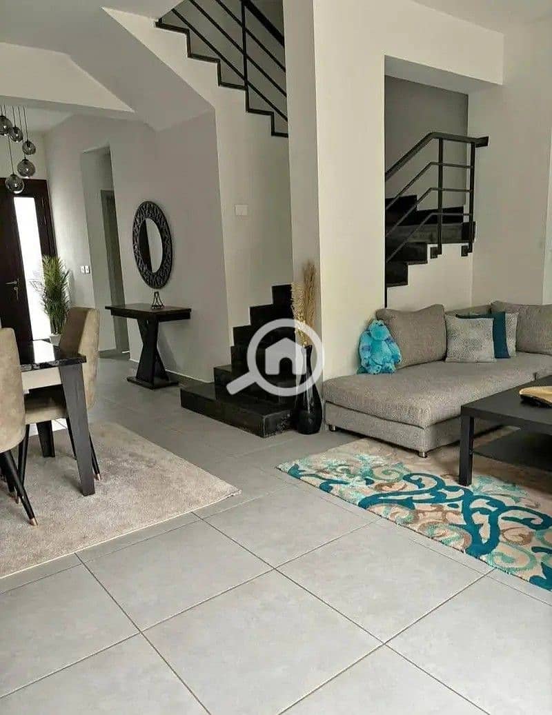 5 30776379-800x600. jpg