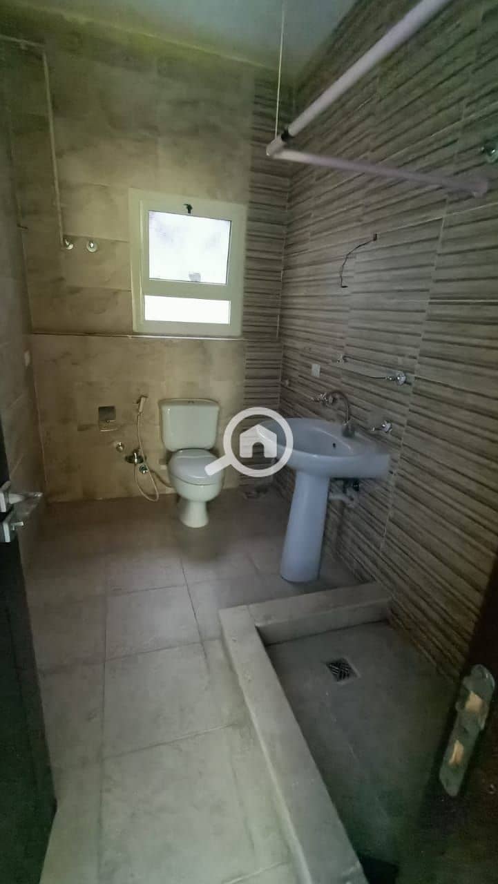 10 WhatsApp Image 2025-12-21 at 10.44. 19 PM (1). jpeg