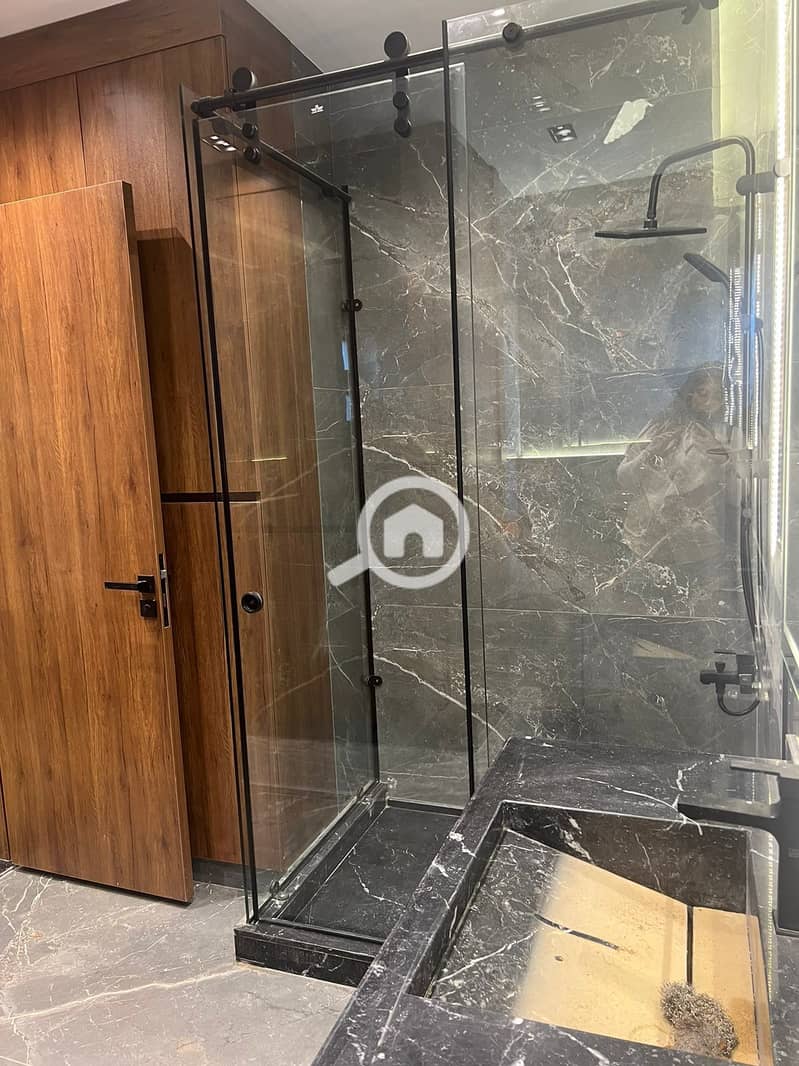 10 WhatsApp Image 2025-12-15 at 20.09. 07 (1). jpeg