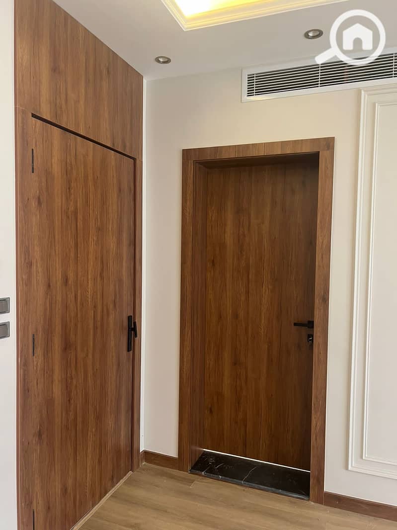 25 WhatsApp Image 2025-12-15 at 20.09. 11 (1). jpeg