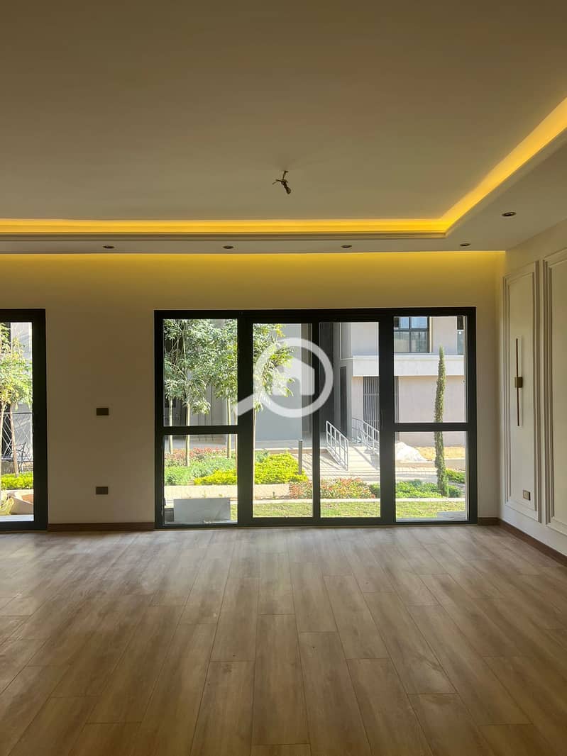 27 WhatsApp Image 2025-12-15 at 20.09. 04 (1). jpeg