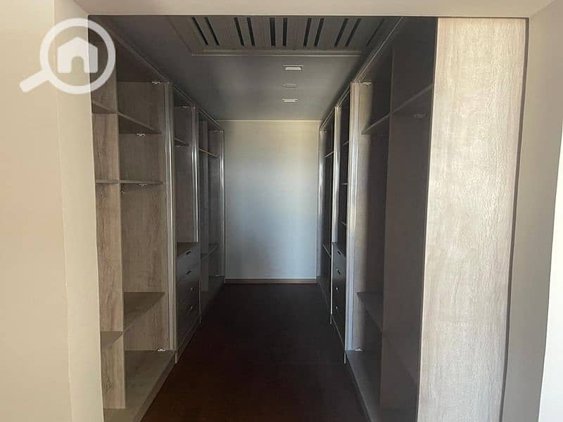 7 2e1b70eb-cc75-45aa-8618-b3877de834d2. jpg