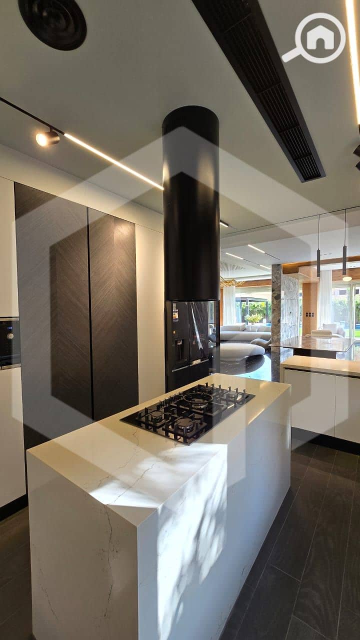 7 Royal Meadows 7. jpeg