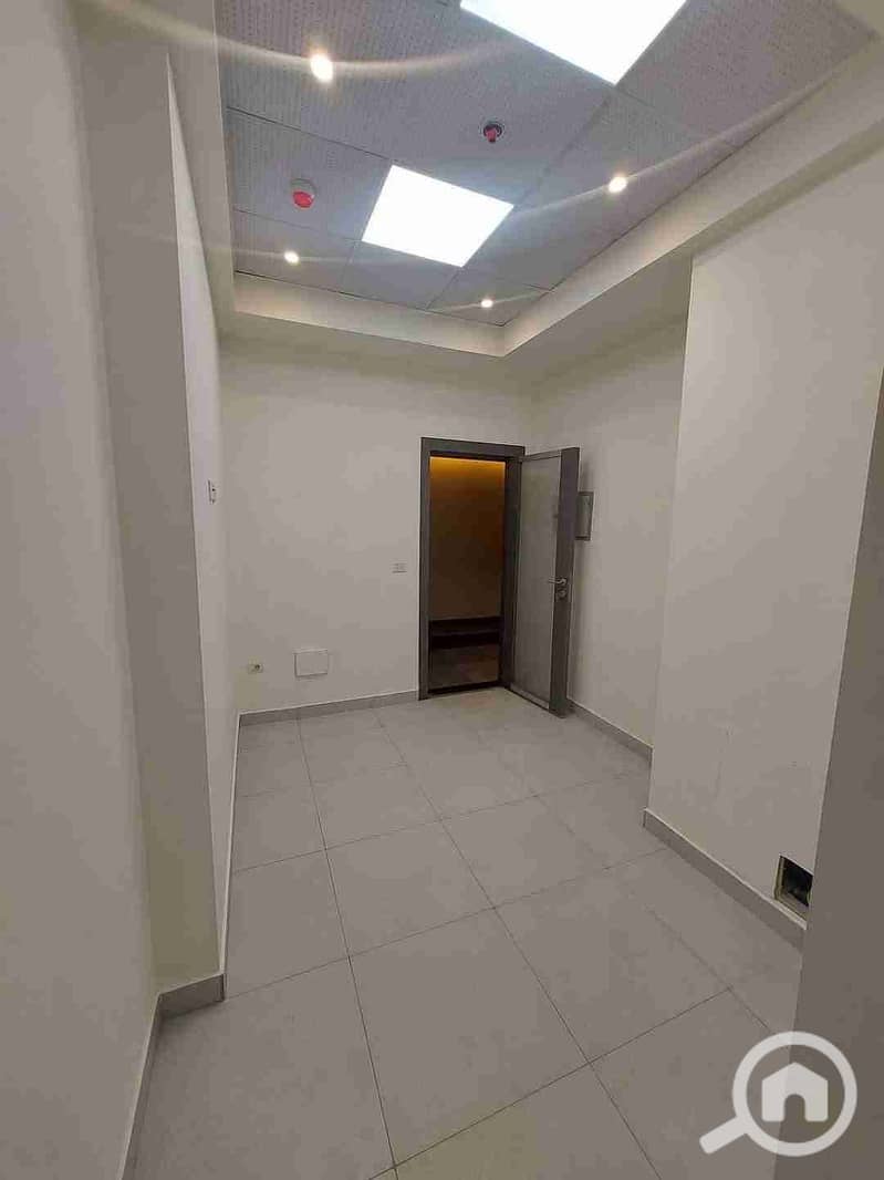 2 FB_IMG_1765426185402. jpg