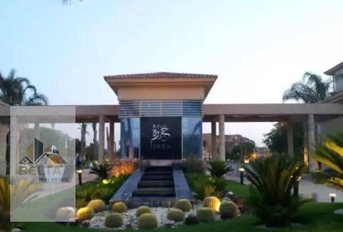 12 388312-5b9a8o. jpg