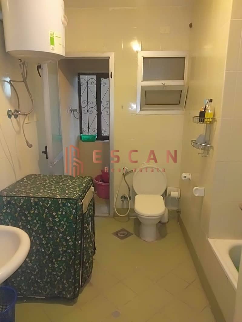 11 951b09c8-5640-4814-8e0a-18180e7fb5ef. jpg