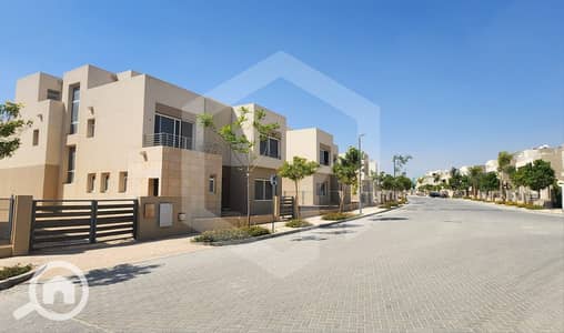 3 Bedroom Townhouse for Sale in 6th of October, Giza - The Crown 2. jpg