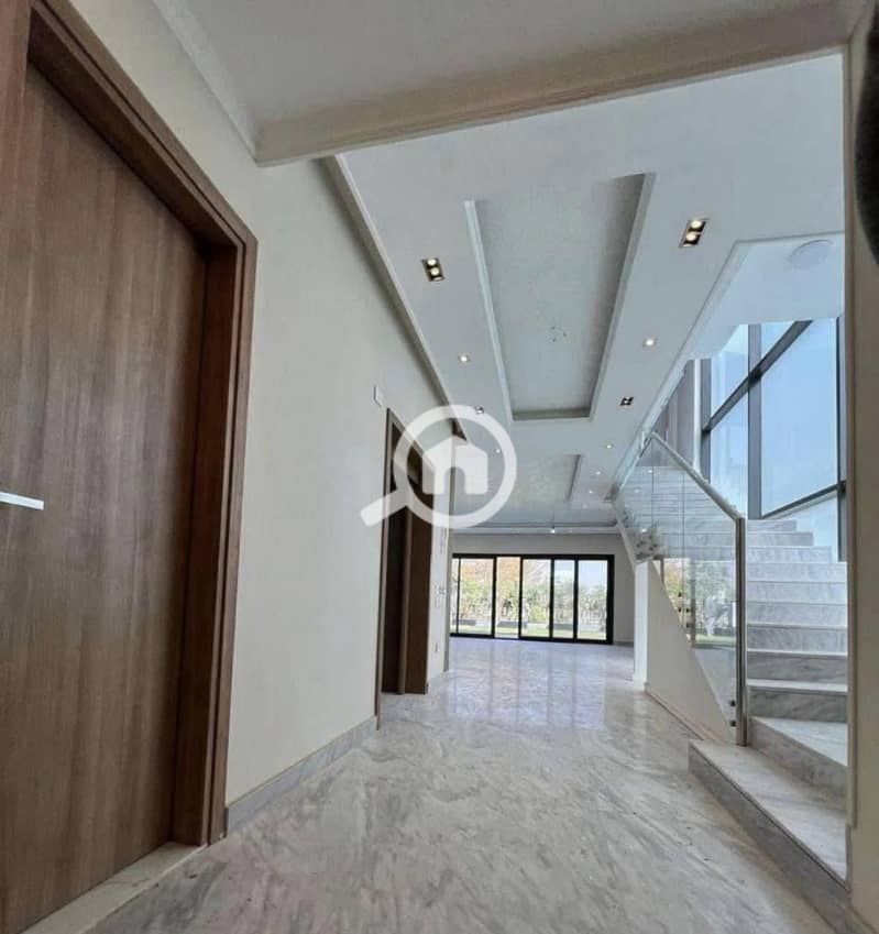 5 WhatsApp Image 2025-12-13 at 3.11. 03 PM (1). jpeg