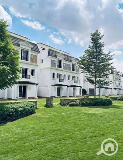 3 Bedroom Flat for Sale in 6th of October, Giza - 582643343_1918018742115508_2057376426812848063_n. jpg