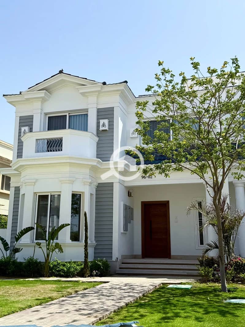 11 599932691_122157763994919831_2640993427450261753_n. jpg