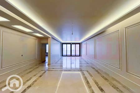 شقة 3 غرف نوم للبيع في لوران، الإسكندرية - IMG-20251206-WA0050. jpg