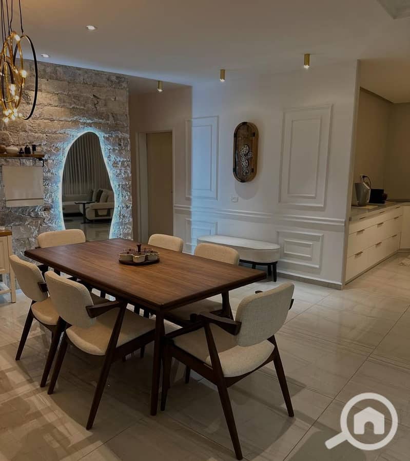 8 582336354_4050522541926390_2767865381492270921_n. jpg