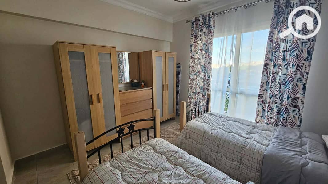 9 22dfb95c-db54-4ed7-b2d4-41e419463686. jpg