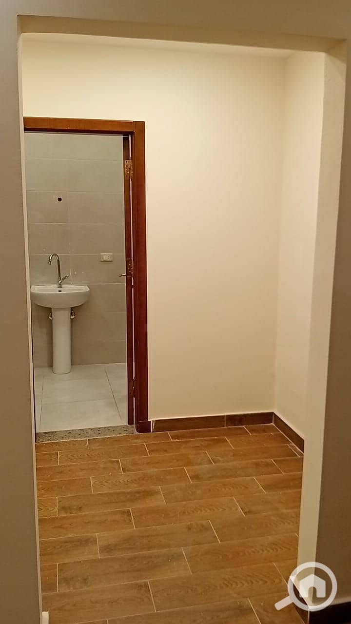 10 WhatsApp Image 2025-12-22 at 3.13. 14 PM. jpeg