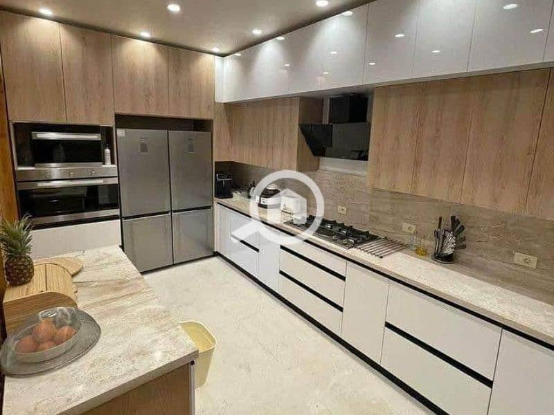 6 61d8bbb7-cd3d-42f1-9446-678b4f4fa072. jpg