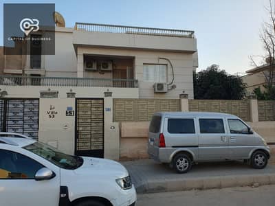 فیلا 5 غرف نوم للبيع في العاشر من رمضان، الشرقية - 693fdc5d25952_WhatsApp-Image-2025-12-15-at-11.10. 53-AM. jpeg