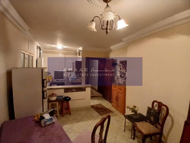 2 photo_5909001712645639127_y. jpg