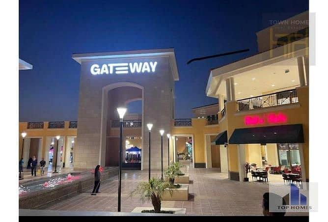 2 6779442-2f838o. jpg