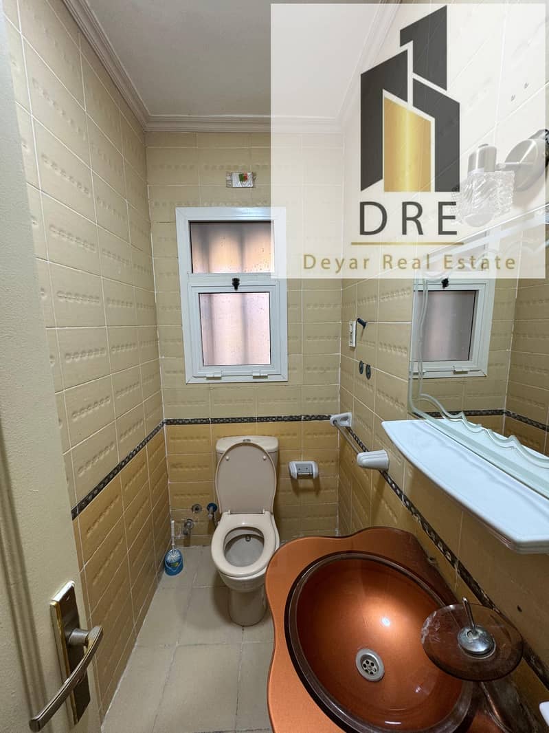 9 9373c85e-16ee-4824-a0e9-94aa980bb98d. jpg