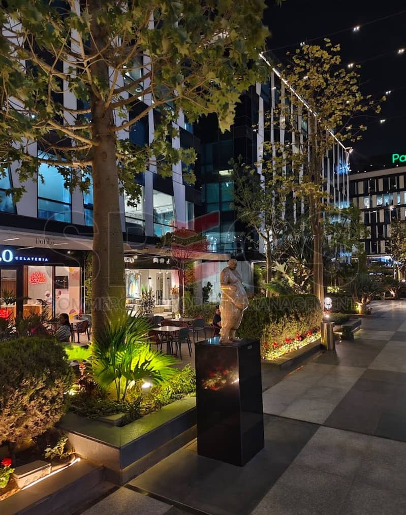 8 c0505e6b-e127-4102-815d-58c480d23a80. jpg