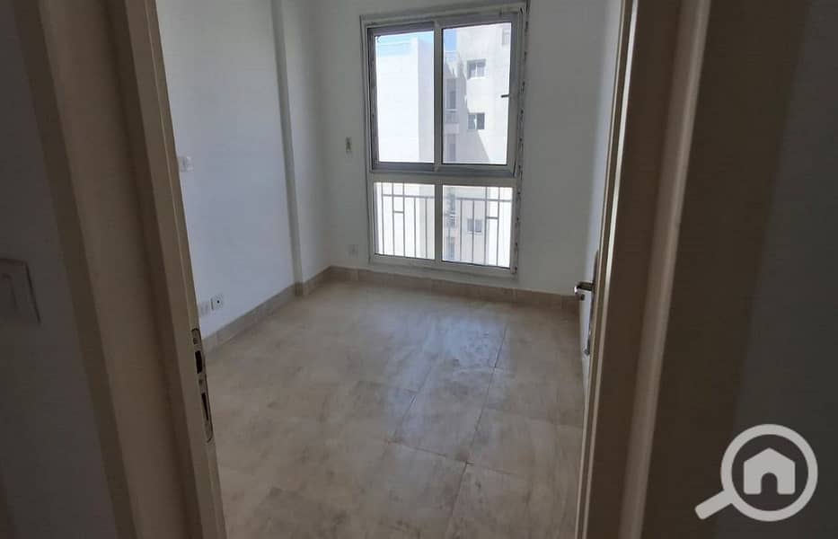 10 f9fdf762-fe6b-467d-b0c3-6bdb046c2c06. jpg