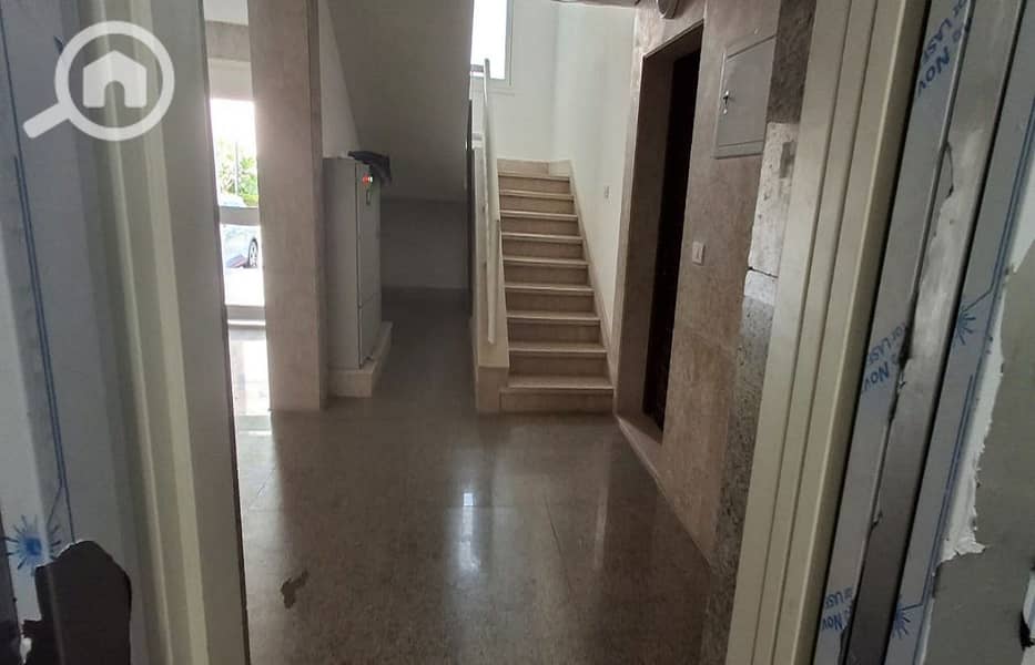 18 d959f955-1935-4799-8828-d22f730487ab. jpg