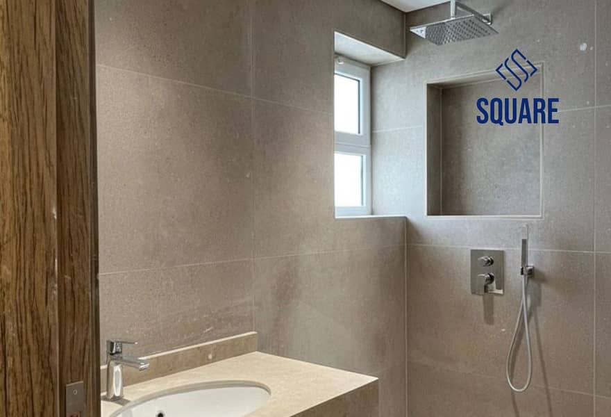 4 cd77c0ab-af8c-459f-a351-fcb96acf32b3_original. jpg