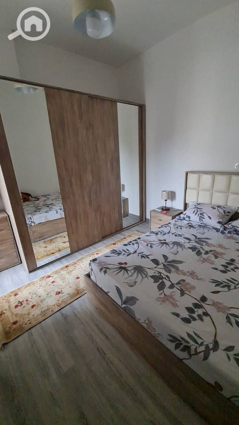 5 adb4c5a4-66db-47d0-88ed-15910c3f2571. jpeg