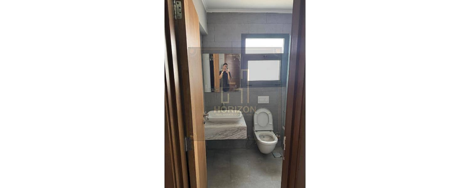 9 WhatsApp Image 2025-12-11 at 4.52. 11 PM (2). jpg