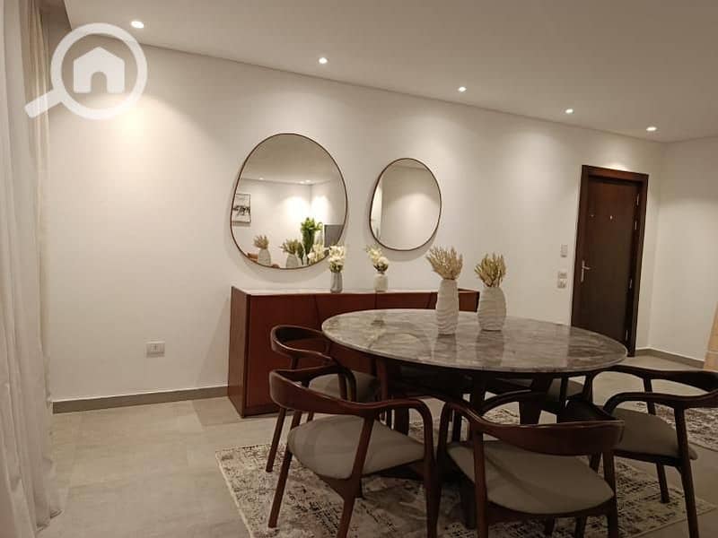 4 21243d38-1188-4326-b5b9-f12c12edd8f7. jpg