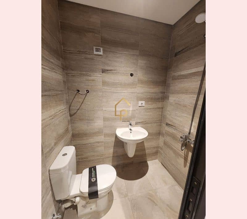 6 WhatsApp Image 2025-12-21 at 2.15. 58 PM (1). jpg