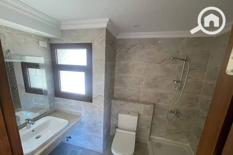 4 FB_IMG_1740050620337_900x600. jpg