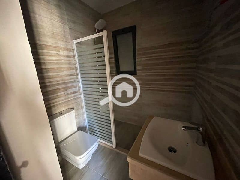 13 a024c3a1-d23b-4353-8806-25f42cb6e4ba. jpg