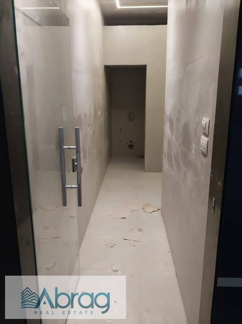 10 WhatsApp Image 2025-10-05 at 4.44. 43 PM. jpeg