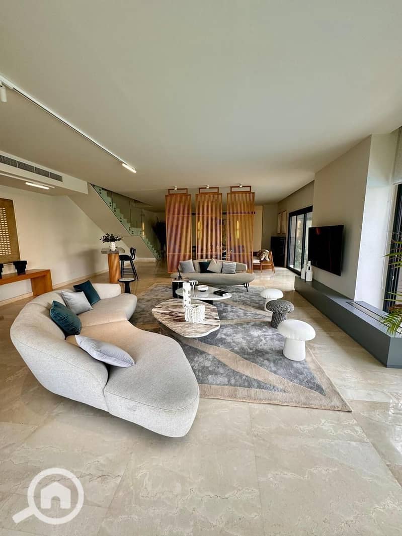 10 e94db4ec-3ece-4502-9a96-bbceb619816e. jpg