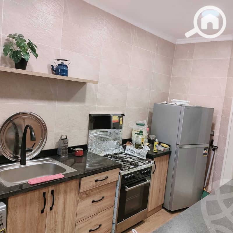 6 77c01c83-f7b6-449f-8c77-d26f35e12739. jpg