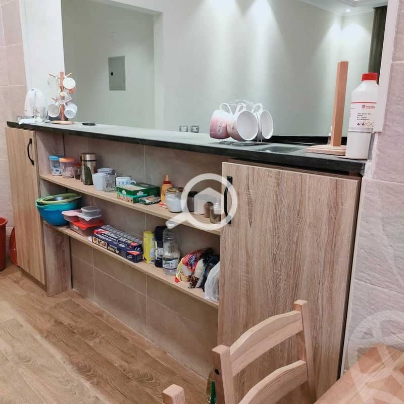 8 526c6637-cdce-40df-9db5-41f97ad531ff. jpg