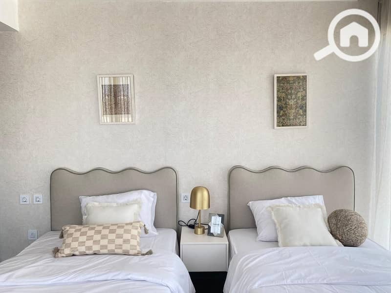 10 WhatsApp Image 2025-12-20 at 4.26. 32 PM11. jpeg